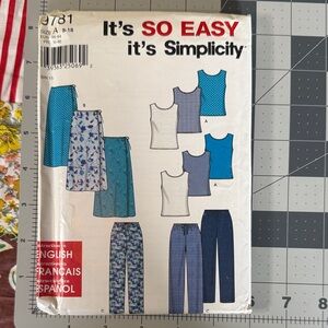 Simplicity 9781 “It’s So Easy” Sewing Pattern – Knit Tank Top, Skirt & Pant